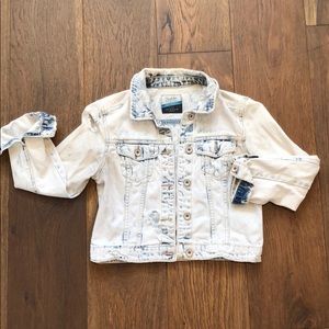 Premium Wash Zara Distressed Denim Jacket Size M